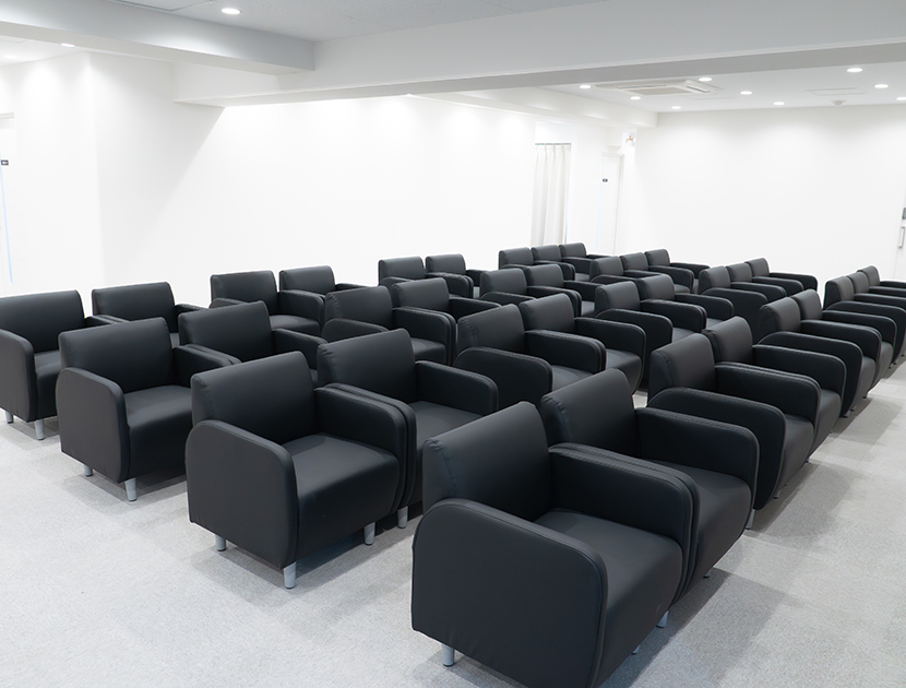 リゼクリニック千葉院のウェイティングスペース