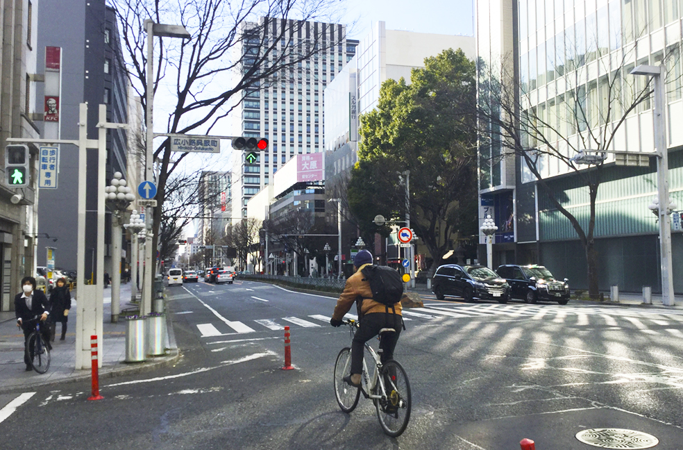 地下街「サカエチカ」を通り、広小路呉服町交差点で地上にお進みください。