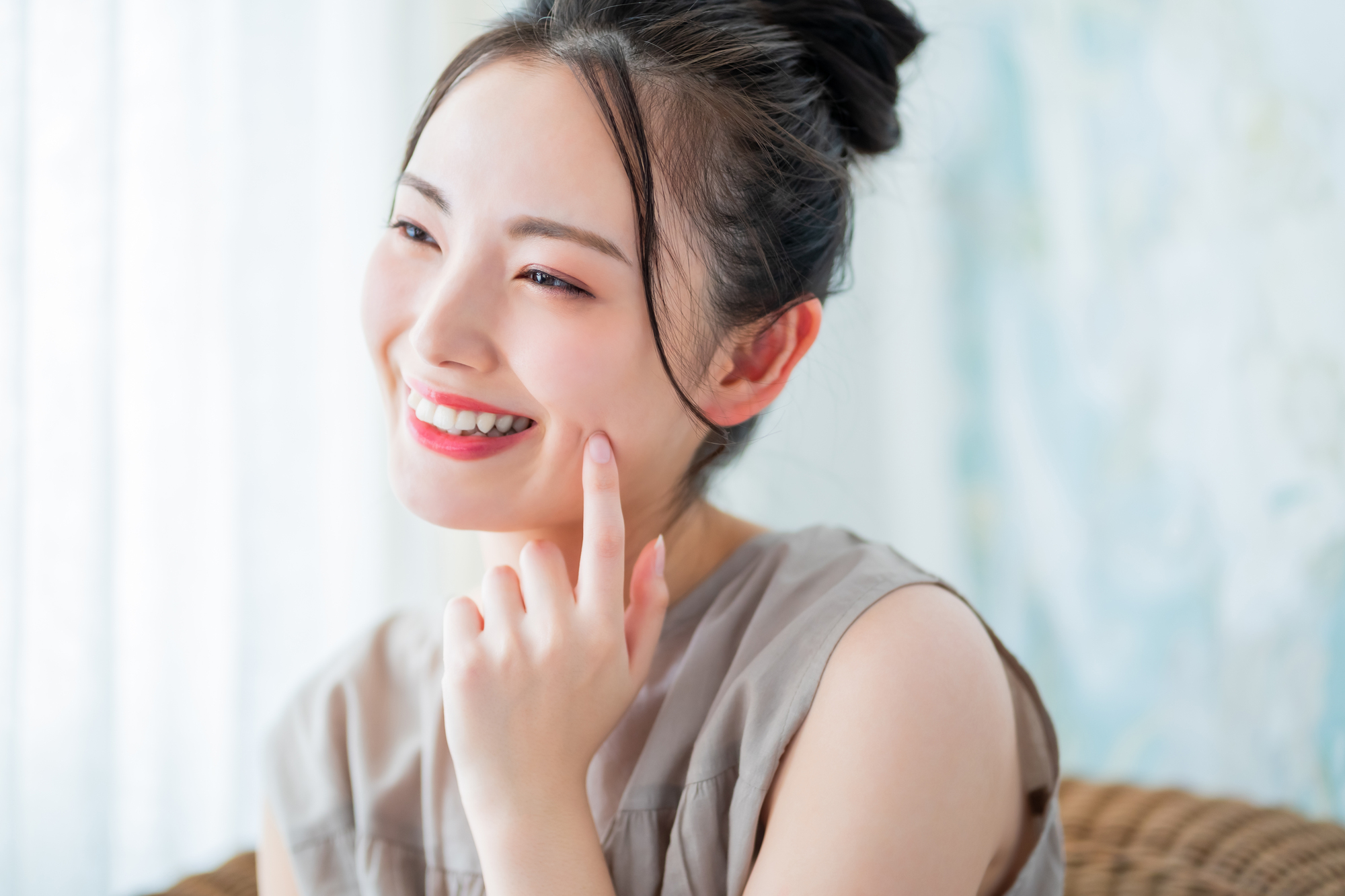 毛穴が目立たなくなるだけじゃない|顔脱毛で期待できる3つの美肌効果